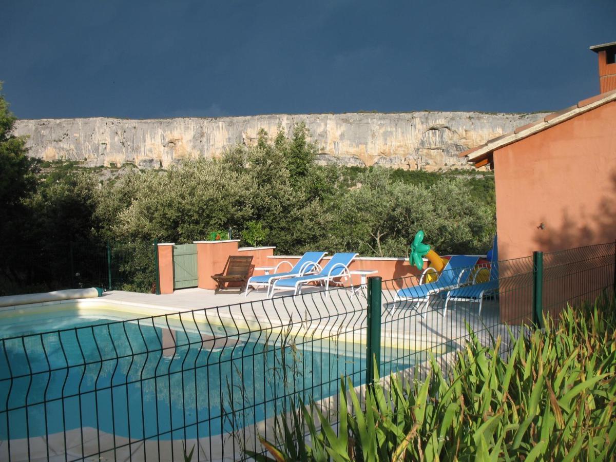 Bed and Breakfast Ll Poulidetto Lioux Екстер'єр фото